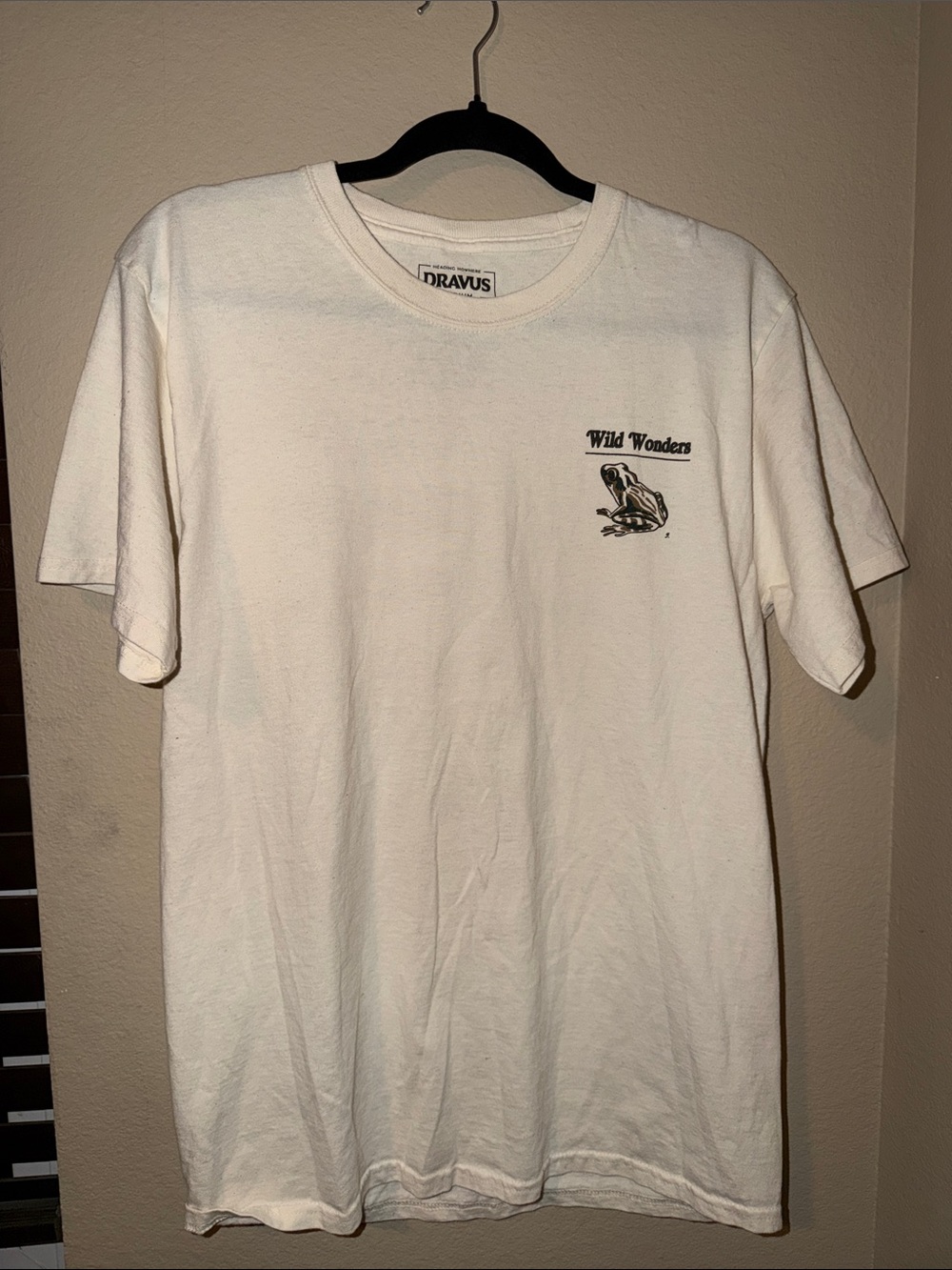 Dravus Men’s Cream Wild Wonders Graphic Short-Sleeve Tee